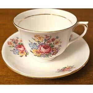 Vintage Vale Bone China Teacup & Saucer Made in Longton England Flowers (Gg281)